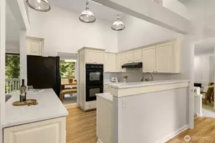 5221 Somerset Dr SE, Bellevue, WA 98006 - Photo 13