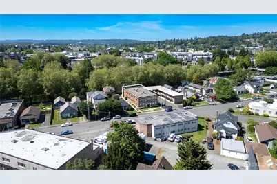 1003 N 1st Street, Renton, WA 98057 - Photo 5