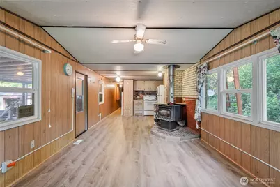 198 Burnett, Winlock, WA 98596 - Photo 5
