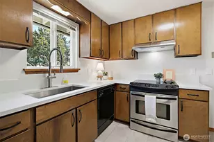 1410 SW 149th St, Burien, WA 98166 - Photo 7