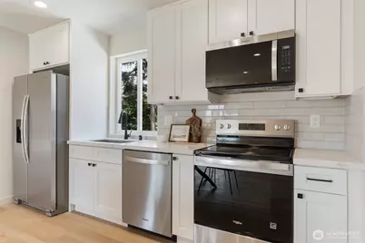 2312 75th Street #B, Everett, WA 98203 - Photo 7