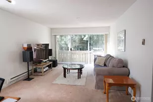 4823 180th St SW, Lynnwood, WA 98037 - Photo 3