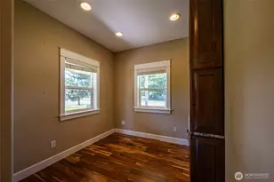 1411 K Ave, Anacortes, WA 98221 - Photo 9
