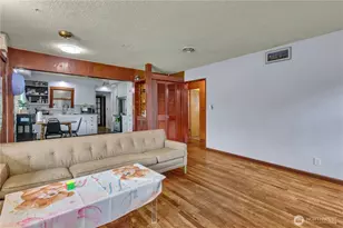 1860 S 128th St, Burien, WA 98168 - Photo 5