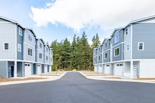 945 NW Heller St, Oak Harbor, WA 98277 - Photo 5