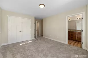945 NW Heller St, Oak Harbor, WA 98277 - Photo 25