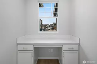 592 SW 97th St, Seattle, WA 98106 - Photo 33