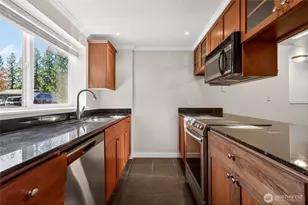 14010 NE 181st Pl, Woodinville, WA 98072 - Photo 9