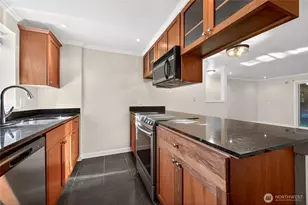 14010 NE 181st Pl, Woodinville, WA 98072 - Photo 11