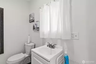 1102 W Anderson St, Elma, WA 98541 - Photo 25
