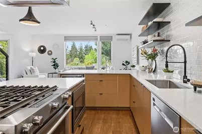 227 Ebi Lane NE, Bainbridge Island, WA 98110 - Photo 9