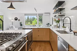 227 Ebi Ln NE, Bainbridge Island, WA 98110 - Photo 9