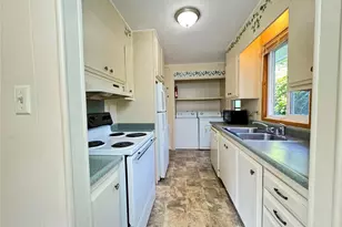 930 Trosper Rd SW, Tumwater, WA 98512 - Photo 9