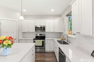 107 Brodie Street SE, Rainier, WA 98576 - Photo 7