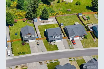 107 Brodie Street SE, Rainier, WA 98576 - Photo 33