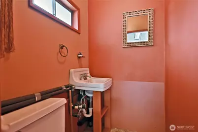 538 Bush Point Road, Freeland, WA 98249 - Photo 17
