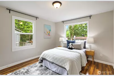 8800 Ravenna Avenue NE, Seattle, WA 98115 - Photo 11