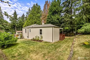 8800 Ravenna Ave NE, Seattle, WA 98115 - Photo 19