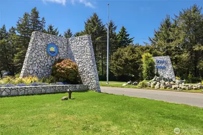 444 Canal Drive SE, Ocean Shores, WA 98569 - Photo 37