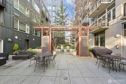 2717 Western Avenue #1018, Seattle, WA 98121 - Photo 23