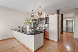2717 Western Ave, Seattle, WA 98121 - Photo 7
