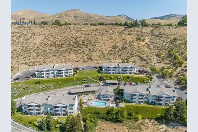 808 W Manson Highway #C303, Chelan, WA 98816 - Photo 27