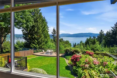 639 W Lake Sammamish Parkway NE, Bellevue, WA 98008 - Photo 1