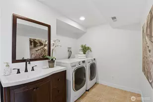 639 West LK Sammamish Pkwy NE, Bellevue, WA 98008 - Photo 29