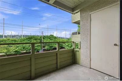 2820 15th Avenue W, Seattle, WA 98119 - Photo 5