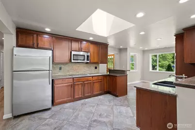 17210 SE May Valley Road, Renton, WA 98059 - Photo 9