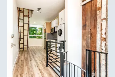 3855 21st Avenue SW, Seattle, WA 98106 - Photo 3