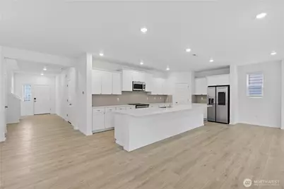 20444 Myrtle Place E, Bonney Lake, WA 98391 - Photo 3