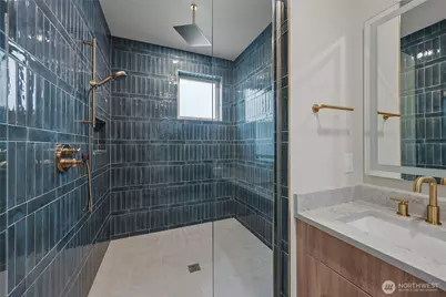 910 15th Avenue #C, Seattle, WA 98122 - Photo 17