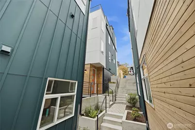 910 15th Avenue #C, Seattle, WA 98122 - Photo 29