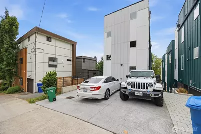 910 15th Avenue #C, Seattle, WA 98122 - Photo 31