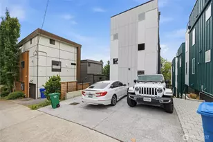 910 15th Ave, Seattle, WA 98122 - Photo 31