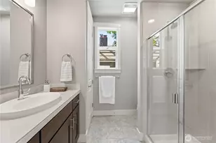 13424 NE 80th St, Redmond, WA 98052 - Photo 17