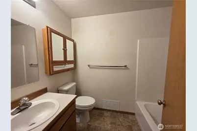 27521 Pioneer Highway #7, Stanwood, WA 98292 - Photo 5