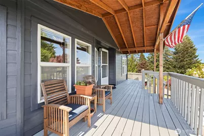 526 Taft Avenue, Raymond, WA 98577 - Photo 3