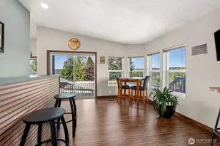 526 Taft Ave, Raymond, WA 98577 - Photo 11