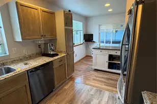 22615 W 44th Ave, Mountlake Terrace, WA 98043 - Photo 9