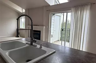 3819 130th Ln SE, Bellevue, WA 98006 - Photo 5