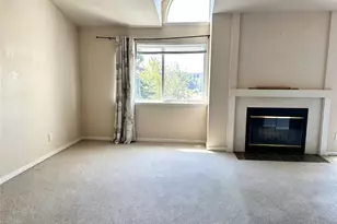 3819 130th Ln SE, Bellevue, WA 98006 - Photo 3