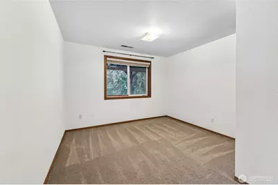 7011 47th Avenue E, Tacoma, WA 98443 - Photo 27