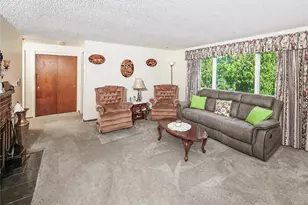 25033 20th Ave S, Des Moines, WA 98198 - Photo 5