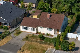 25033 20th Ave S, Des Moines, WA 98198 - Photo 1