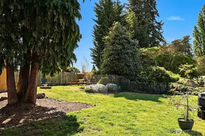7439 S 116th Place, Seattle, WA 98178 - Photo 19