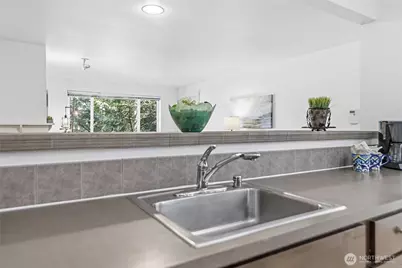 300 N 130th Street W #2205, Seattle, WA 98133 - Photo 15