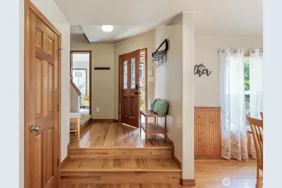 2681 S East Camano Dr, Camano Island, WA 98282 - Photo 5