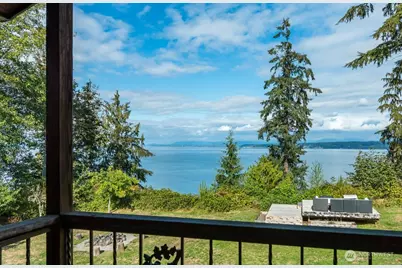 2681 S East Camano Dr, Camano Island, WA 98282 - Photo 3